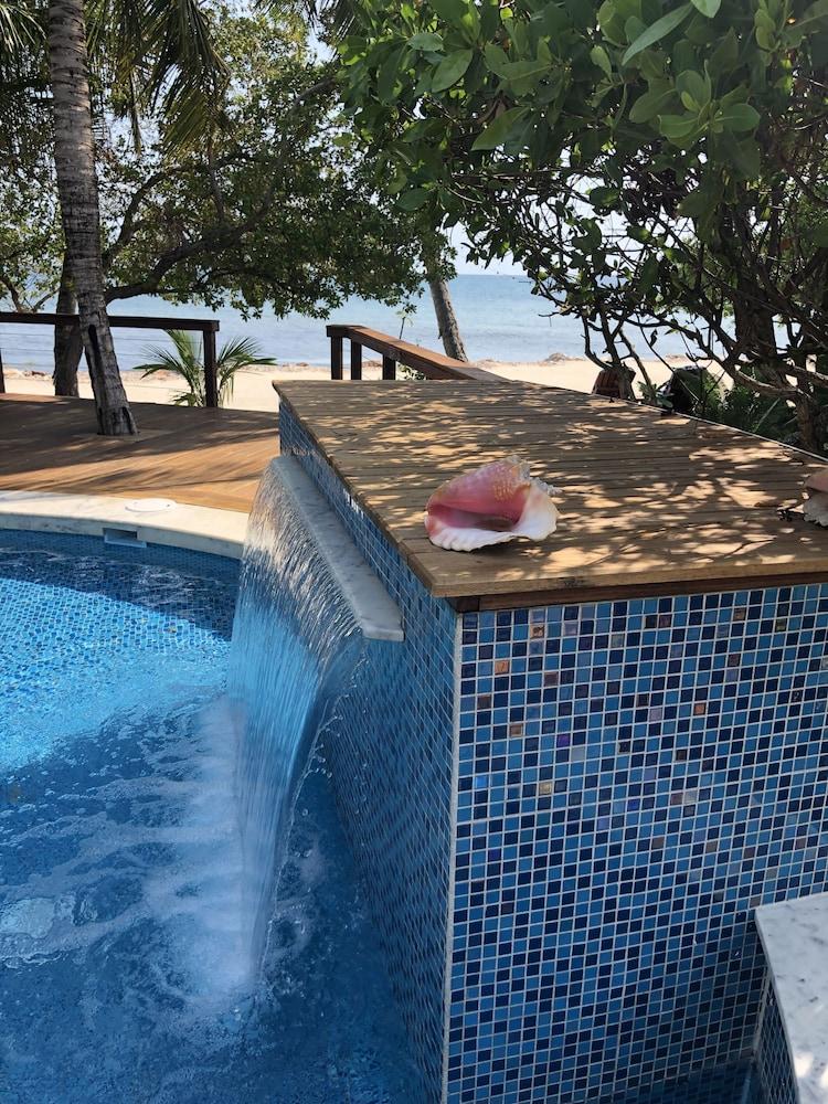 Hatchet Caye Island Resort (Adults Only) Placencia Buitenkant foto