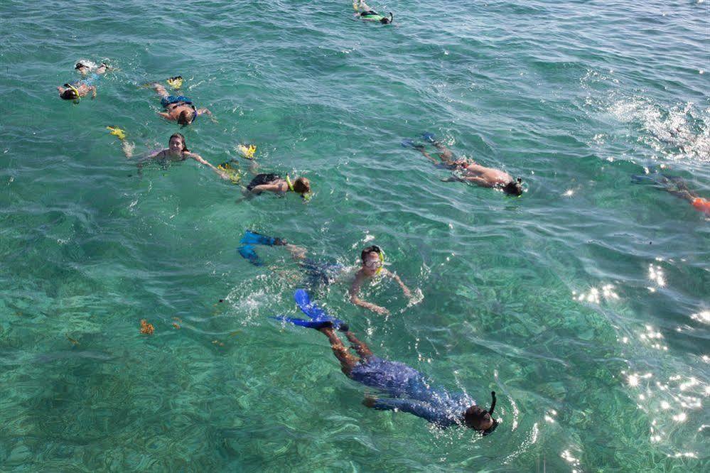 Hatchet Caye Island Resort (Adults Only) Placencia Buitenkant foto
